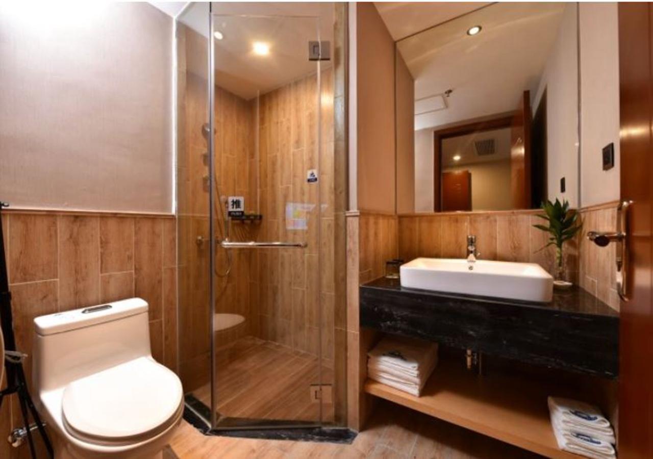 Days Inn Business Place Bagu Chongqing Exterior photo